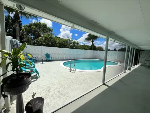 323 Dellwood Ave, Lehigh Acres, FL 33936