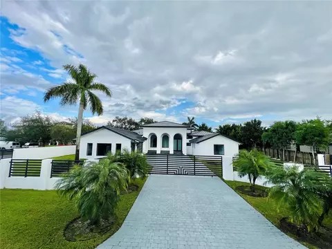 19245 SW 132nd Ave, Miami, FL 33177
