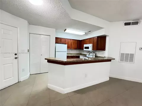 2445 SW 18th Ter #916, Fort Lauderdale, FL 33315