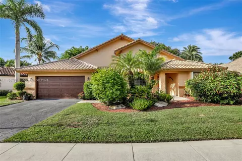 9641 Ridgeside Ct, Davie, FL 33328
