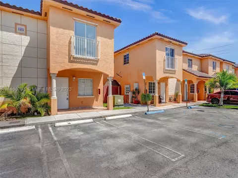 3515 W 76th St #1, Hialeah, FL 33018