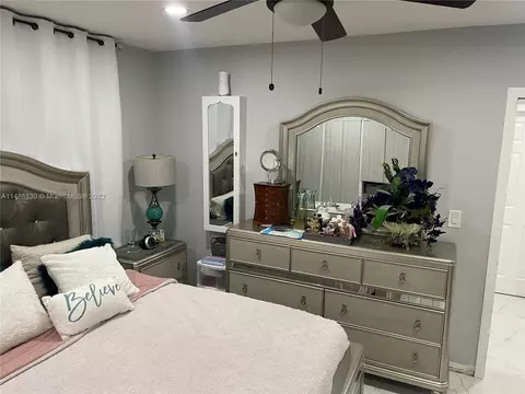 574 E 21st St, Hialeah, FL 33013 photo 4