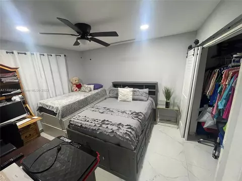 574 E 21st St, Hialeah, FL 33013 photo 8