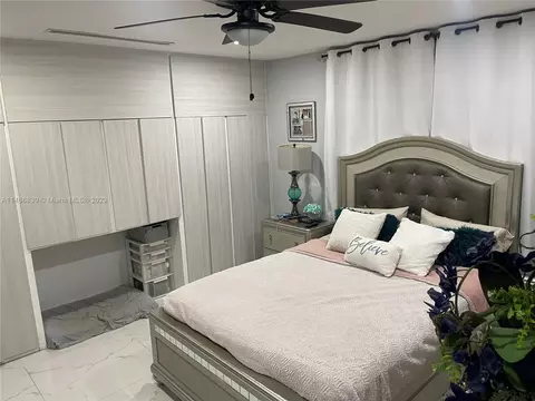 574 E 21st St, Hialeah, FL 33013 photo 3