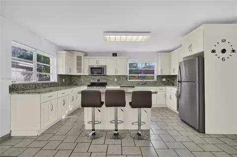 241 SW 52nd Ave, Miami, FL 33134