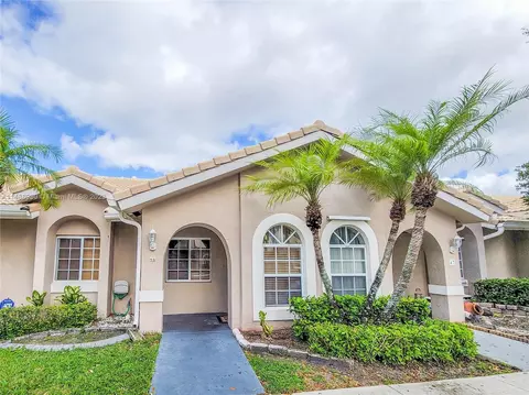 3185 Holiday Springs Blvd #46, Margate, FL 33063