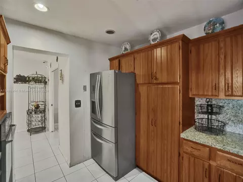 350 W 55th St, Hialeah, FL 33012 photo 18
