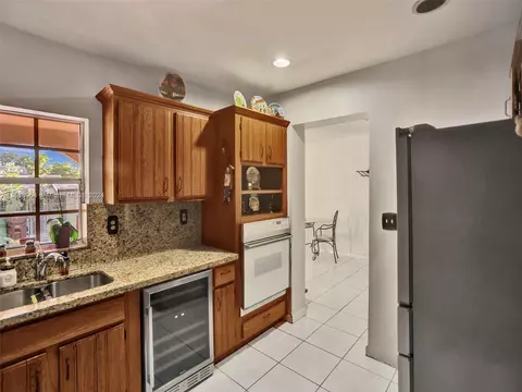 350 W 55th St, Hialeah, FL 33012 photo 19