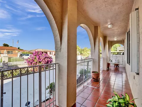 350 W 55th St, Hialeah, FL 33012 photo 5