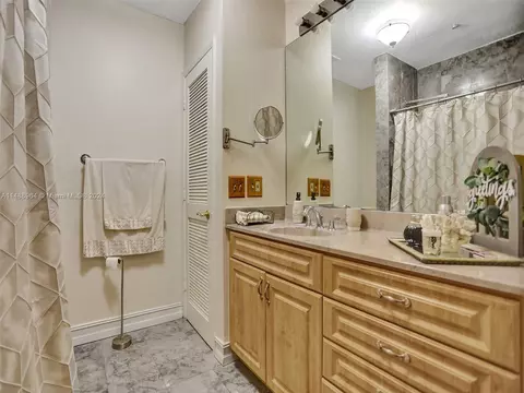 350 W 55th St, Hialeah, FL 33012 photo 46