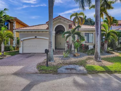 7704 SW 193rd St, Cutler Bay, FL 33157