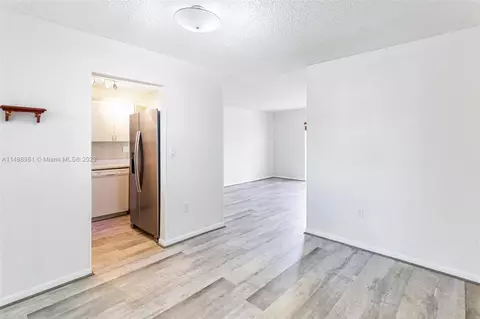 Undisclosed, Miami, FL 33184