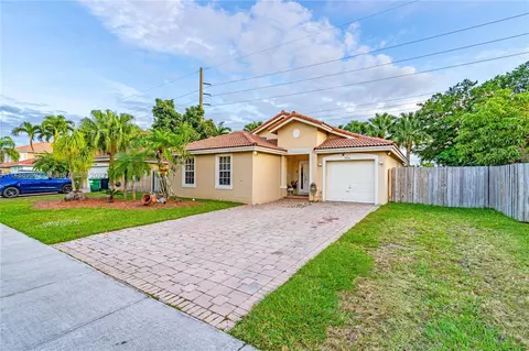 15476 SW 151st Ter, Miami, FL 33196