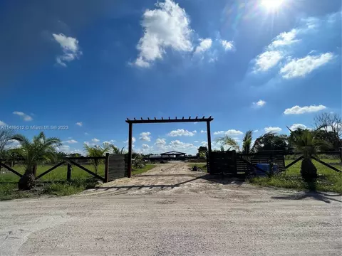 15665 SW 203 Ave, Miami, FL 33187