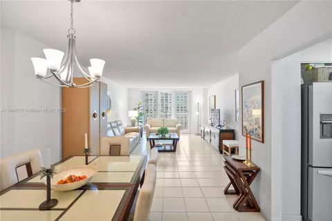 2801 NE 183rd St #1214W, Aventura, FL 33160
