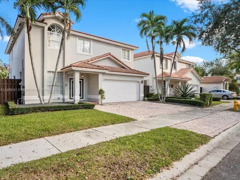 10949 NW 58th Ter, Doral, FL 33178