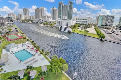200 Leslie Dr #619, Hallandale Beach, FL 33009