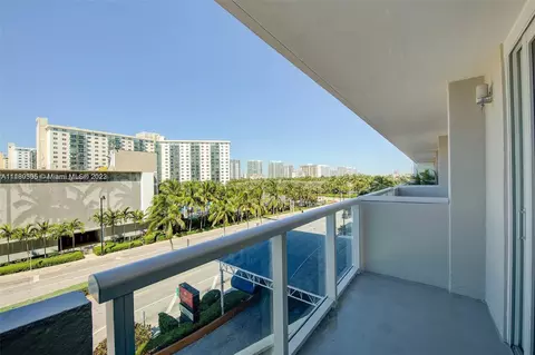 19201 Collins Ave #436, Sunny Isles Beach, FL 33160