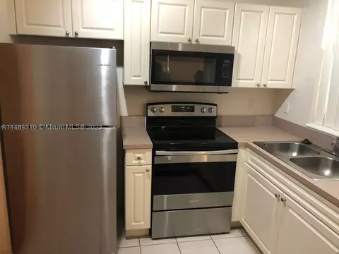 6840 W Sample Rd #6840, Coral Springs, FL 33067