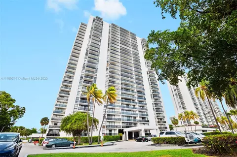3625 N Country Club Dr #1809, Aventura, FL 33180