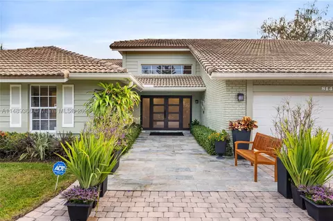 8140 NW 47th Dr, Coral Springs, FL 33067