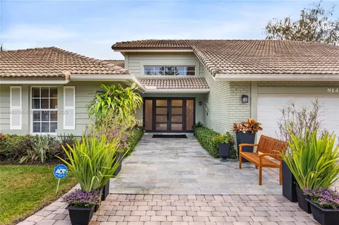 8140 NW 47th Dr, Coral Springs, FL 33067