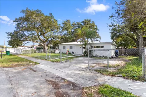 2930 NW 166th St, Miami Gardens, FL 33054