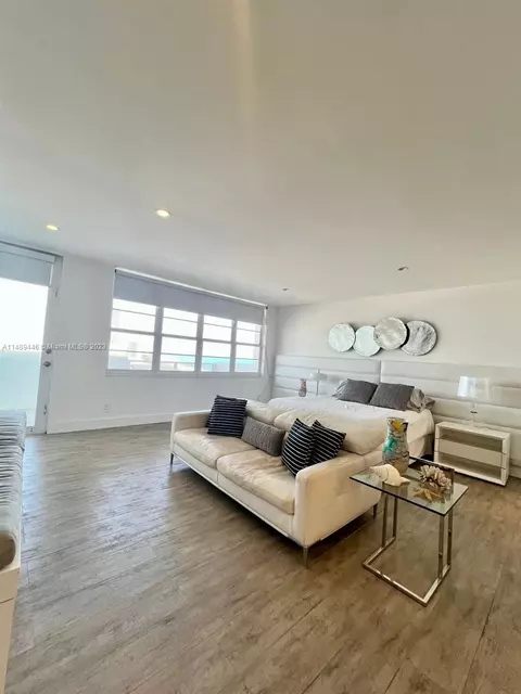 100 Lincoln Rd #1629, Miami Beach, FL 33139