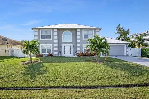 1622 SW Mcallister Ln, Port Saint Lucie, FL 34953