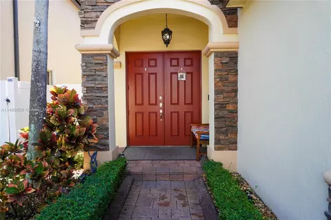 3522 W 88th St, Hialeah, FL 33018 photo 5