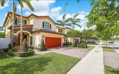 3522 W 88th St, Hialeah, FL 33018 photo 3