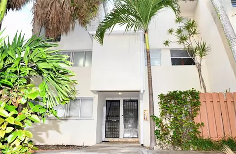 1910 SW 17th Ave #9, Miami, FL 33145