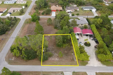 3716 35th St SW, Lehigh Acres, FL 33976