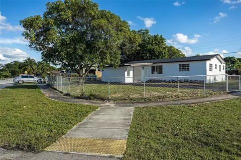 4840 NW 13th St, Lauderhill, FL 33313
