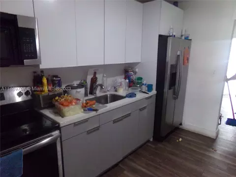 1869 NW 83rd St, Miami, FL 33147