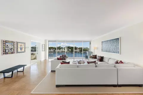 5660 Collins Ave #3E, Miami Beach, FL 33140