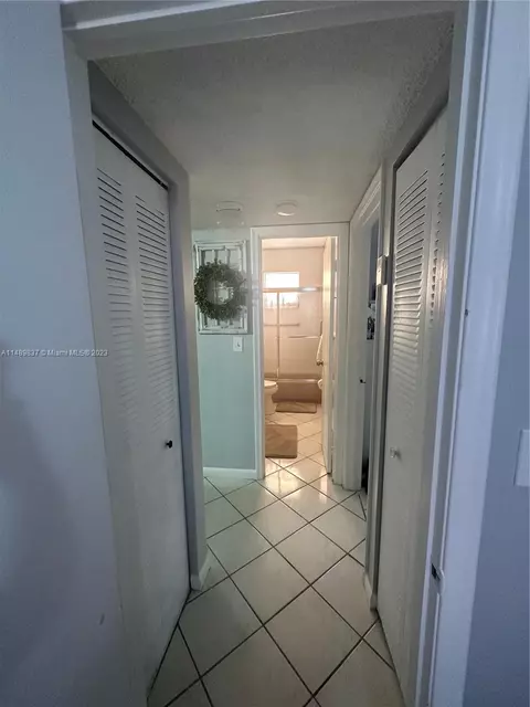 460 E 23rd St #207, Hialeah, FL 33013 photo 14
