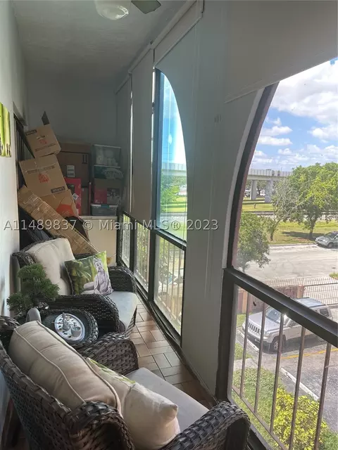 460 E 23rd St #207, Hialeah, FL 33013