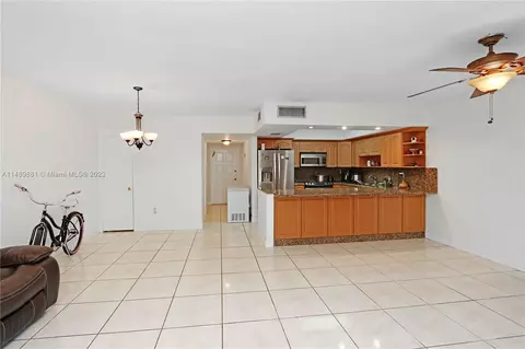 7164 W 2nd Ln, Hialeah, FL 33014 photo 9