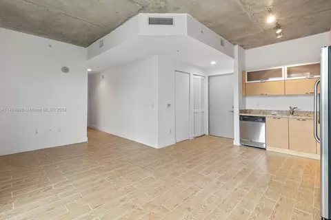 3180 SW 22nd St #307, Miami, FL 33145