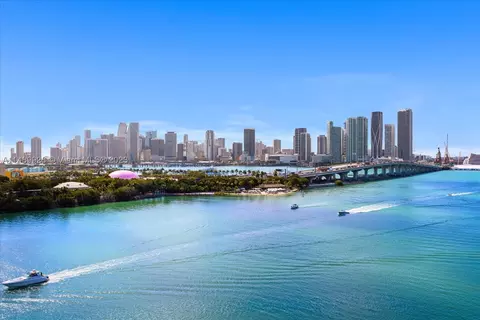 1000 Venetian Way #1008, Miami Beach, FL 33139