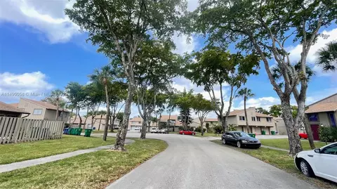 2113 NW 57th Ave #16-B, Lauderhill, FL 33313