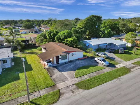 18730 NW 29th Pl, Miami Gardens, FL 33056