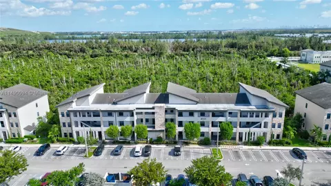 8015 NW 104th Ave #31, Doral, FL 33178