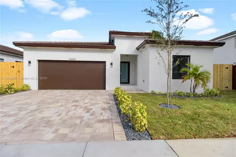 16333 SW 61st Ln, Miami, FL 33193