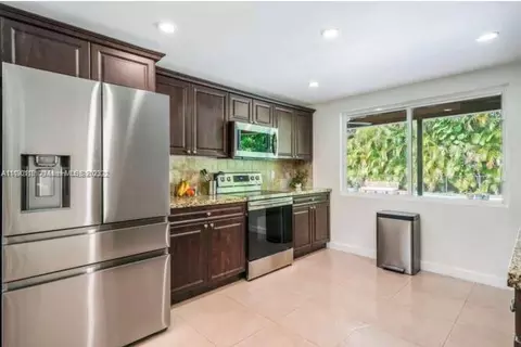 12100 SW 69th Ct, Pinecrest, FL 33156 photo 11