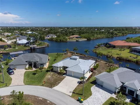 9498 Gazania Dr, Port Charlotte, FL 33981