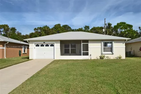 5734 Travelers Way, Fort Pierce, FL 34982