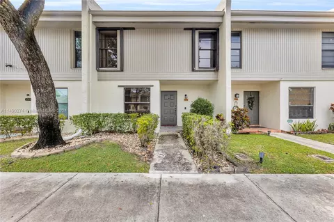 1072 NW 98th Ter #114, Pembroke Pines, FL 33024