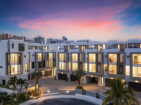 4006 NE 167 St, North Miami Beach, FL 33160